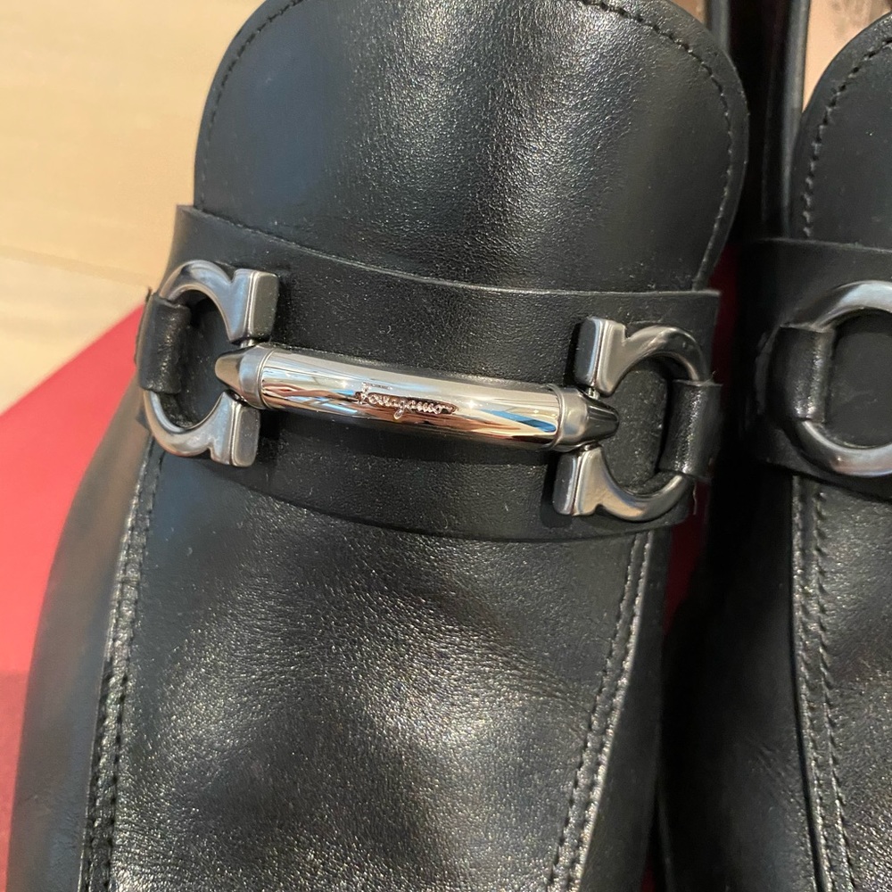 Salvatore Ferragamo Leather Loafer - Picture 3 of 7